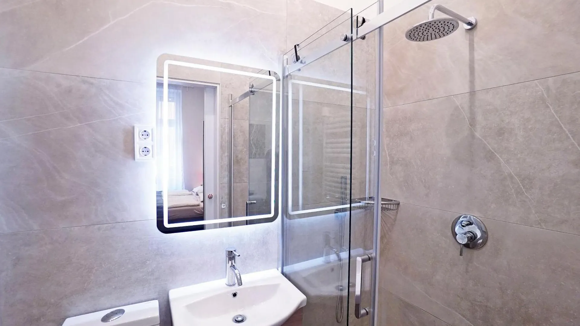 K03 Elitehost Kis Diofa Central Budapest Apartment